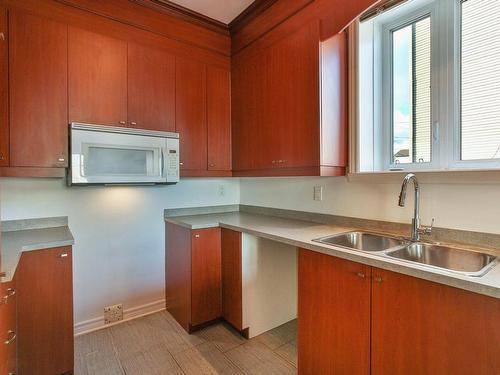 Kitchen - 556 Rue Bernard, Marieville, QC - Indoor Photo Showing Kitchen With Double Sink