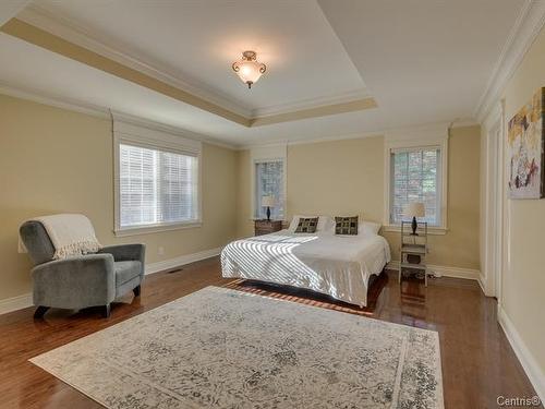 Master bedroom - 14 Rue Sunrise, Hudson, QC - Indoor Photo Showing Bedroom