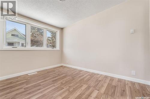 1317 Connaught Avenue, Moose Jaw, SK - Indoor Photo Showing Other Room