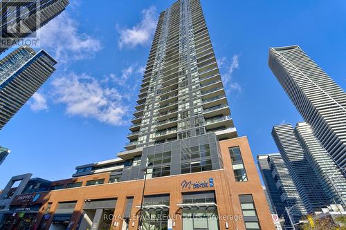 2101 - 2200 Lakeshore Boulevard, Toronto, ON - Outdoor With Facade