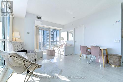 2101 - 2200 Lakeshore Boulevard, Toronto, ON - Indoor