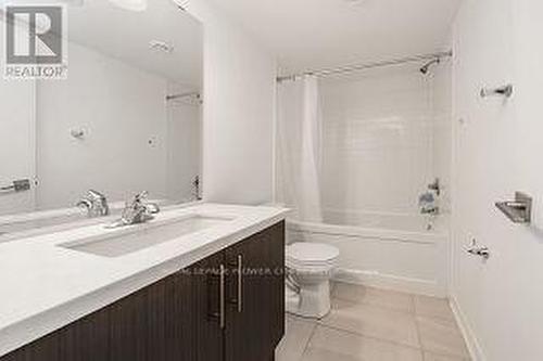 21 - 175 Veterans Drive, Brampton, ON - Indoor Photo Showing Bathroom