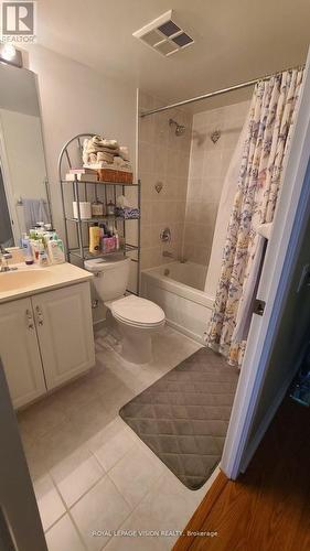 726 - 18 Mondeo Drive, Toronto, ON - Indoor Photo Showing Bathroom