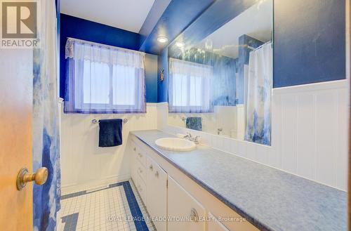 336 Vanier Drive, Kitchener, ON - Indoor Photo Showing Bathroom