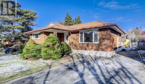 336 Vanier Drive, Kitchener, ON - Outdoor