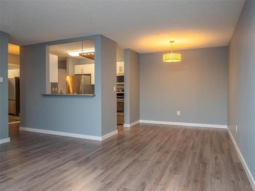 311 494 Beliveau Road, Winnipeg, MB - Indoor Photo Showing Other Room