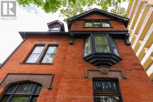 109 - 204 St. George Street, Toronto, ON 