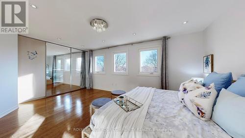 32 Mountfield Crescent, Vaughan, ON - Indoor Photo Showing Bedroom