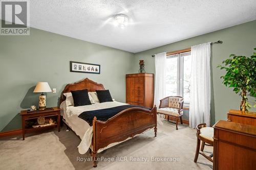 705 21St A Avenue, Hanover, ON - Indoor Photo Showing Bedroom