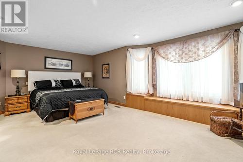 705 21St A Avenue, Hanover, ON - Indoor Photo Showing Bedroom