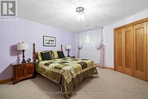 705 21St A Avenue, Hanover, ON - Indoor Photo Showing Bedroom