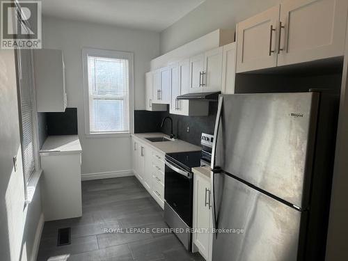 1 - 3 Denison Avenue, Brampton, ON - Indoor Photo Showing Kitchen With Stainless Steel Kitchen