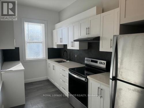 1 - 3 Denison Avenue, Brampton, ON - Indoor Photo Showing Kitchen With Stainless Steel Kitchen