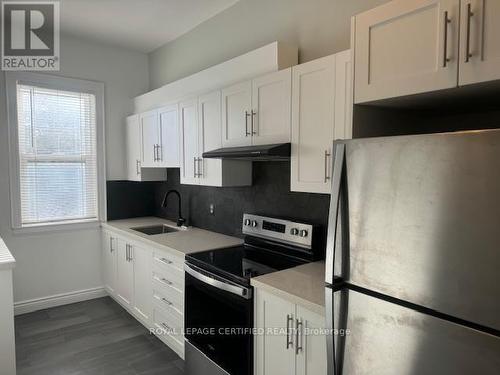 1 - 3 Denison Avenue, Brampton, ON - Indoor Photo Showing Kitchen With Stainless Steel Kitchen