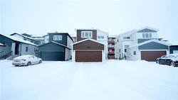 120 Cindy Klassen WAY  Winnipeg, MB R2G 4M1