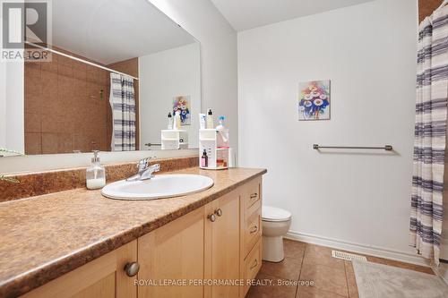 114 Mojave Crescent, Ottawa, ON - Indoor Photo Showing Bathroom