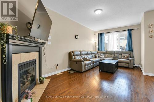 114 Mojave Crescent, Ottawa, ON - Indoor Photo Showing Living Room With Fireplace