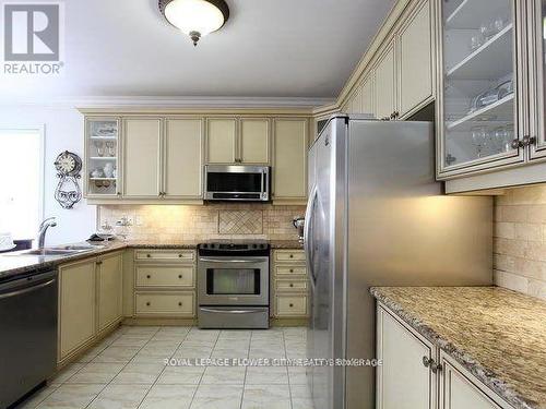 2 Bainsville Circle, Brampton, ON - Indoor Photo Showing Kitchen With Double Sink