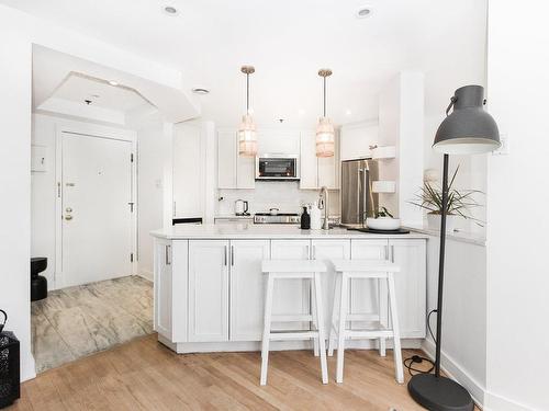 Other - 208-4877 Av. Wilson, Montréal (Côte-Des-Neiges/Notre-Dame-De-Grâce), QC - Indoor Photo Showing Kitchen