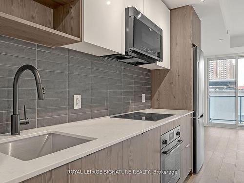 626-5 Defries St, Toronto, ON - Indoor Photo Showing Kitchen