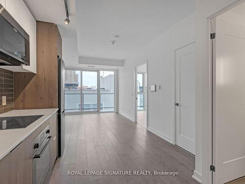 626-5 Defries St, Toronto, ON - Indoor Photo Showing Kitchen