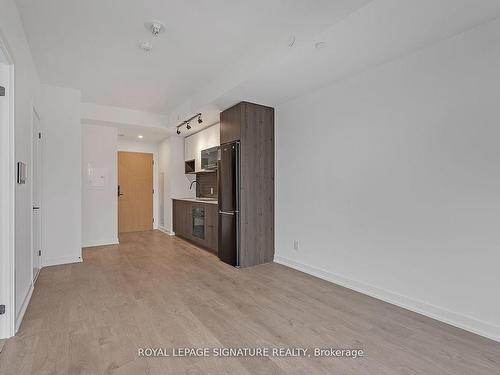 626-5 Defries St, Toronto, ON - Indoor Photo Showing Other Room