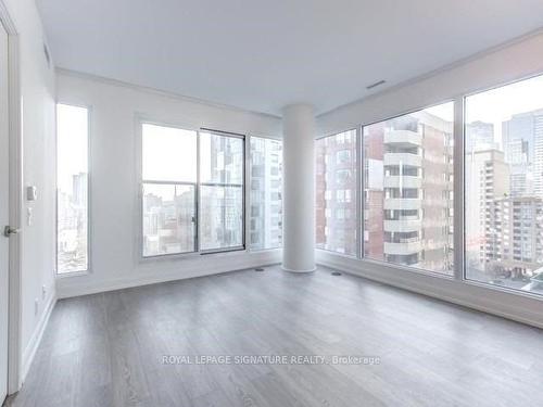 2705-181 Dundas St E, Toronto, ON - Indoor Photo Showing Other Room