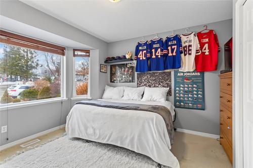 485 Hollyburn Drive, Kamloops, BC - Indoor Photo Showing Bedroom