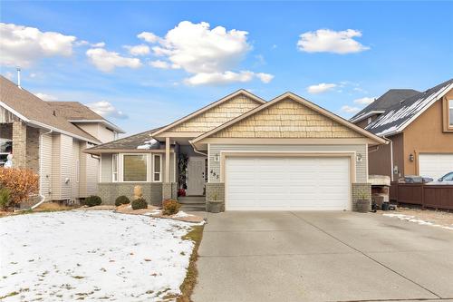 485 Hollyburn Drive, Kamloops, BC - Outdoor With Facade