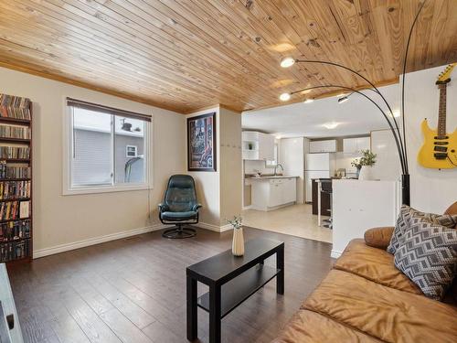 Living room - 927 Rue Arthur-Gratton, Gatineau (Buckingham), QC - Indoor Photo Showing Living Room