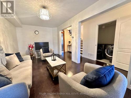 Upper - 308 Mclevin Avenue, Toronto (Malvern), ON - Indoor Photo Showing Living Room