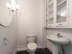 Powder room - 