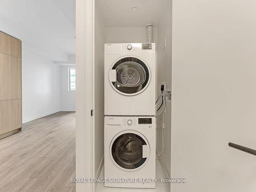 3001-108 Peter St, Toronto, ON - Indoor Photo Showing Laundry Room