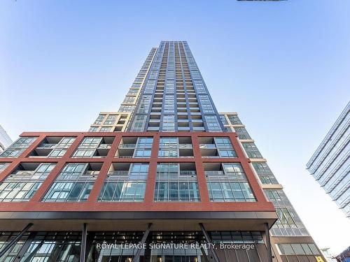 3001-108 Peter St, Toronto, ON - Outdoor With Facade