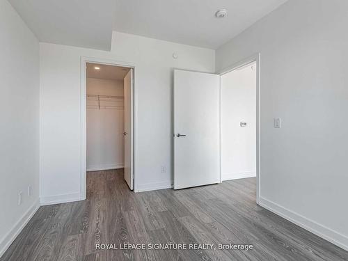 822-19 Western Battery Rd, Toronto, ON - Indoor Photo Showing Other Room