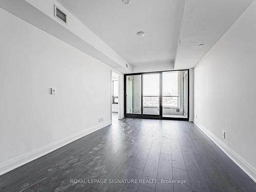 416-33 Frederick Todd Way, Toronto, ON - Indoor Photo Showing Other Room