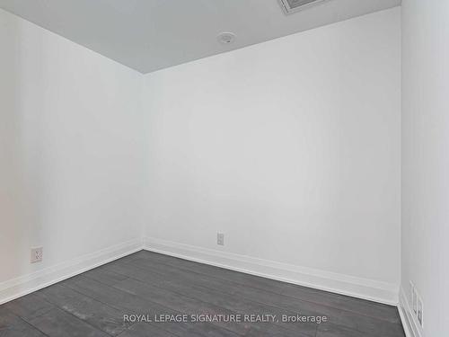 416-33 Frederick Todd Way, Toronto, ON - Indoor Photo Showing Other Room