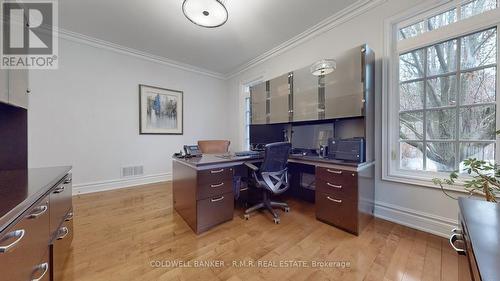 7 Deer Run, Uxbridge, ON - Indoor Photo Showing Office