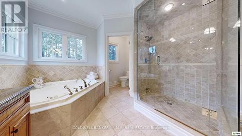 7 Deer Run, Uxbridge, ON - Indoor Photo Showing Bathroom