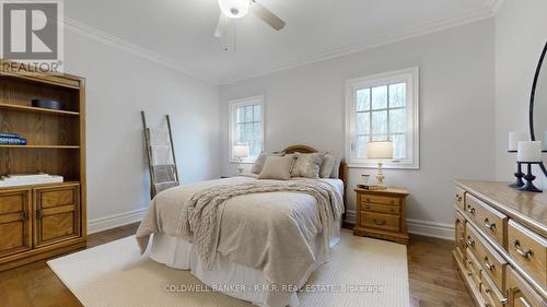 7 Deer Run, Uxbridge, ON - Indoor Photo Showing Bedroom