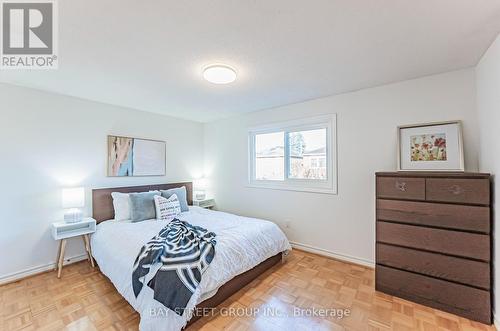 36 Pinewood Drive, Vaughan, ON - Indoor Photo Showing Bedroom