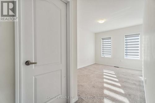 8273 Tulip Tree Drive, Niagara Falls, ON - Indoor Photo Showing Other Room