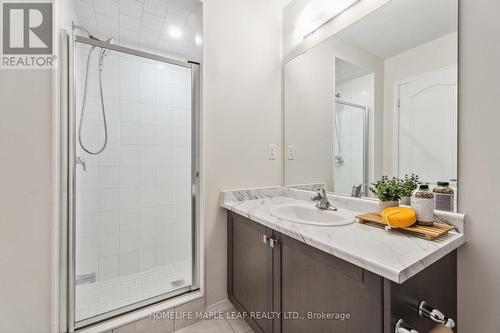 8273 Tulip Tree Drive, Niagara Falls, ON - Indoor Photo Showing Bathroom