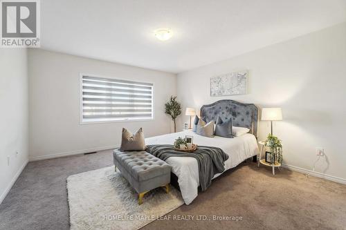 8273 Tulip Tree Drive, Niagara Falls, ON - Indoor Photo Showing Bedroom