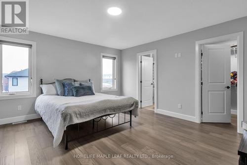 3817 Ayrshire Avenue, London, ON - Indoor Photo Showing Bedroom