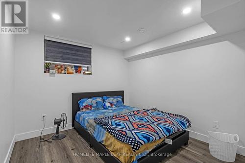 3817 Ayrshire Avenue, London, ON - Indoor Photo Showing Bedroom