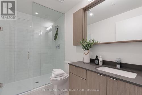 A1009 - 125 Bronte Road, Oakville, ON - Indoor Photo Showing Bathroom