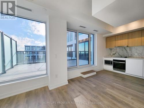 Ph19 - 1100 Sheppard Avenue W, Toronto, ON - Indoor