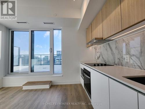 Ph19 - 1100 Sheppard Avenue W, Toronto, ON - Indoor Photo Showing Kitchen