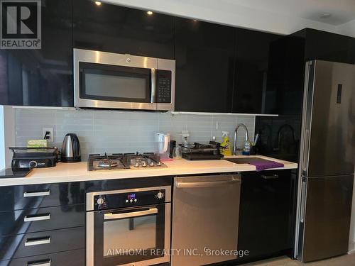 603 - 11 Charlotte Street, Toronto, ON - Indoor Photo Showing Kitchen